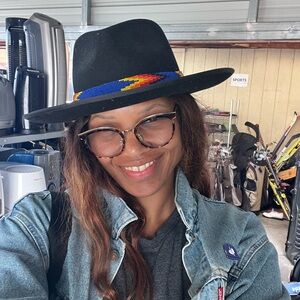 Meet your Posher, Ellen